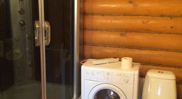 Фото номера Дом с 2 спальнями Гостиница Guest House Na Radonezhskoy г. Сергиев Посад 3