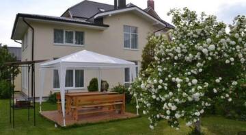 Фото номера Дом с 2 спальнями Гостиница Guest House Na Radonezhskoy г. Сергиев Посад 6