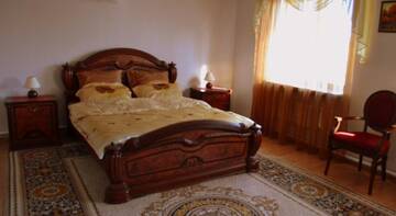 Фото номера Большой двухместный номер Гостиница Guest House Na Radonezhskoy г. Сергиев Посад 4
