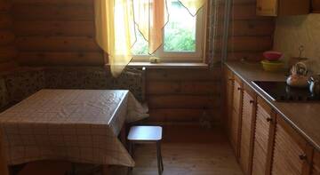 Фото номера Дом с 2 спальнями Гостиница Guest House Na Radonezhskoy г. Сергиев Посад 4