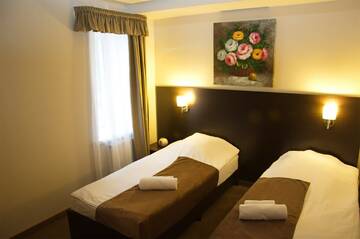 Фото номера Семейный Гостиница Hotel&amp;SPA Лафер Ренессанс 4 г. Сергиев Посад 2
